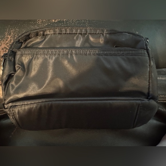 Lug Scoop crossbody top‎ handle black bag purse accordion style openings - Picture 12 of 14